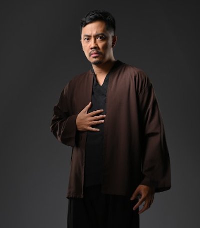 Dennis Adhiswara